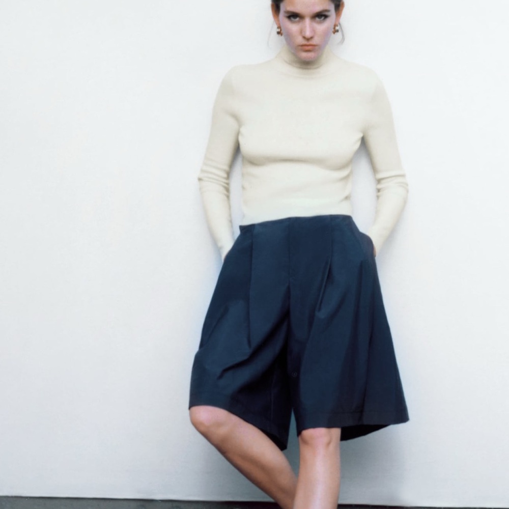 Zara Turtleneck white knit Sweater Size XS, S